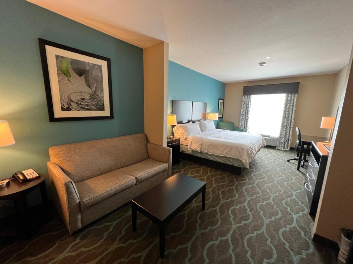Holiday Inn Express Hotels & Suites Cuero By Ihg Екстериор снимка