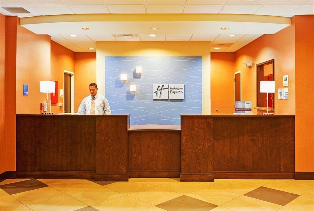 Holiday Inn Express Hotels & Suites Cuero By Ihg Екстериор снимка